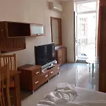 Apartament Golden Sea View 1